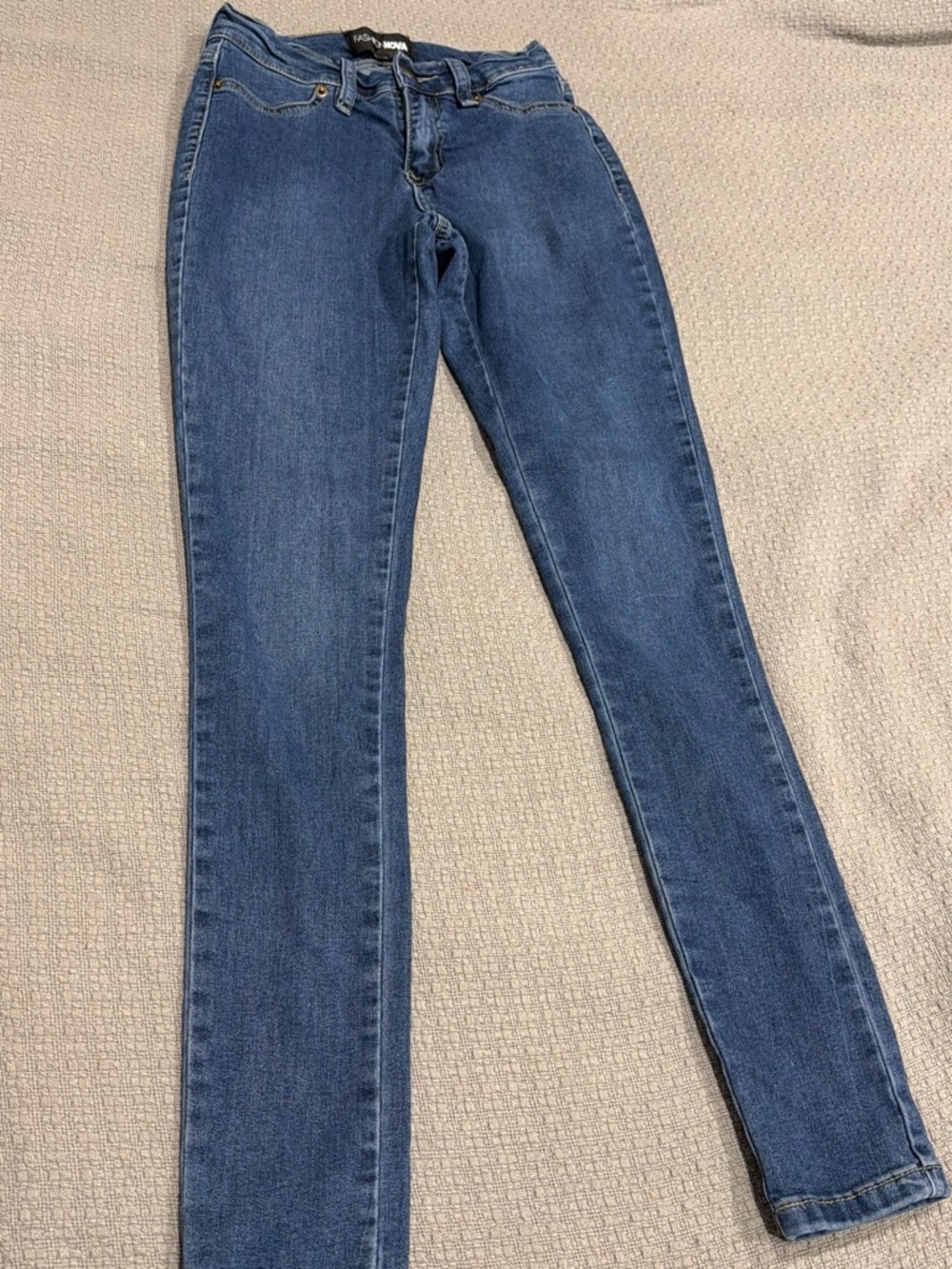Fashion Nova Skinny Jeans in Mid Blue Wash